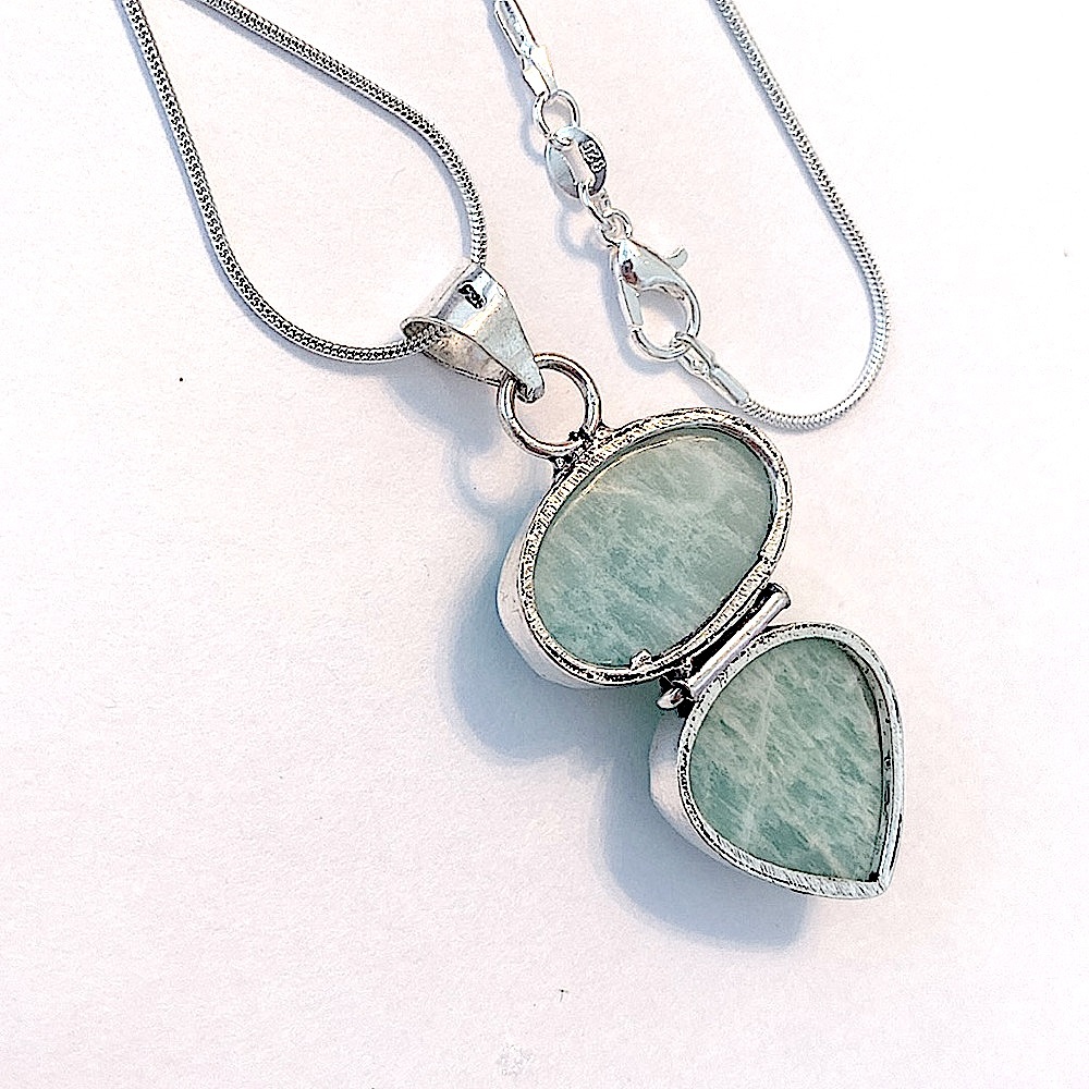 2 inch, 2 stone, hinged, Amazonite pendant on a silver chain. - Picture 3 of 4
